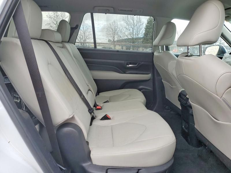 2024 Toyota Grand Highlander xle