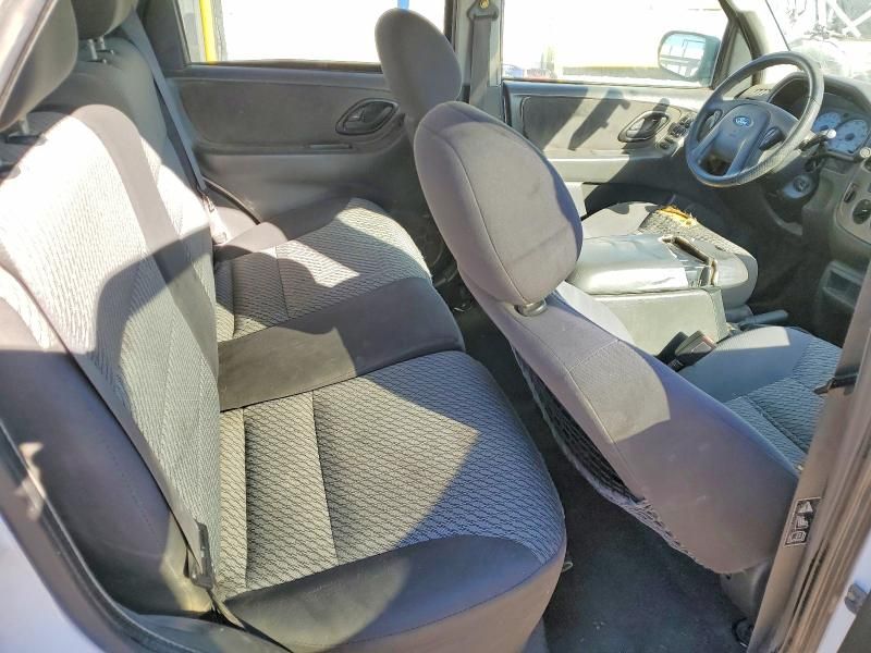 2003 Ford Escape xlt