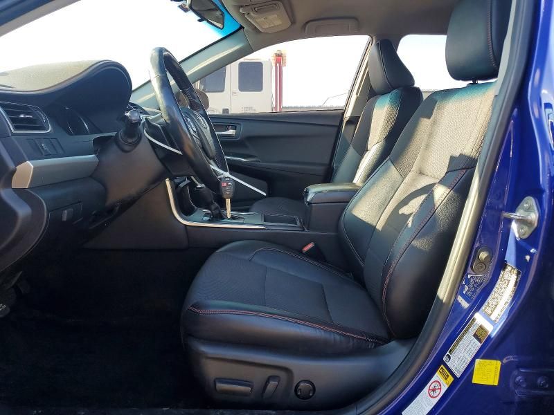 2016 Toyota Camry le