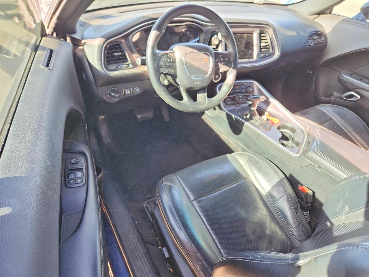 2017 Dodge Challenger sxt