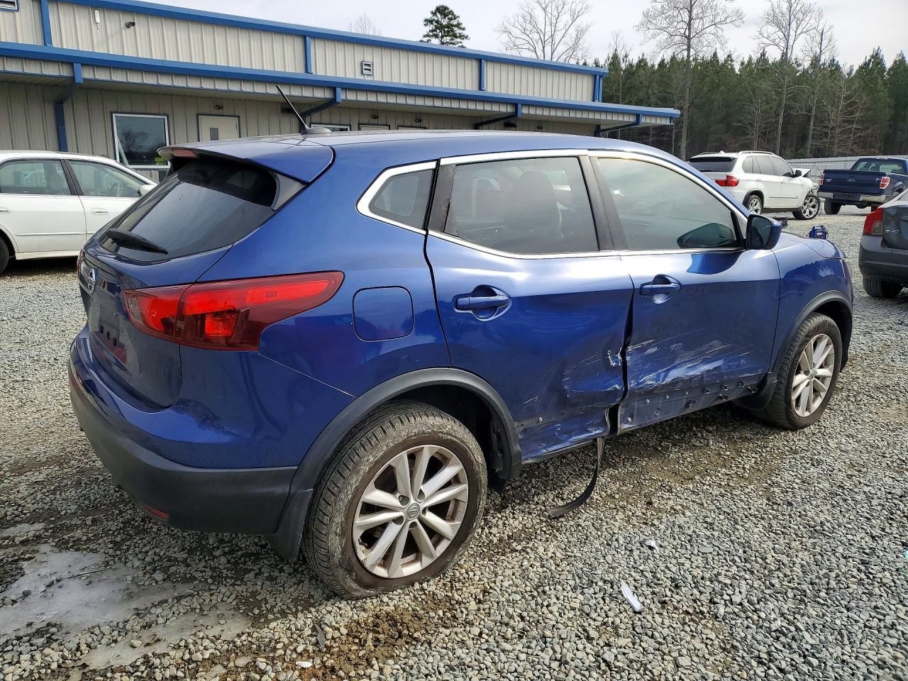 2018 Nissan Rogue Sport s