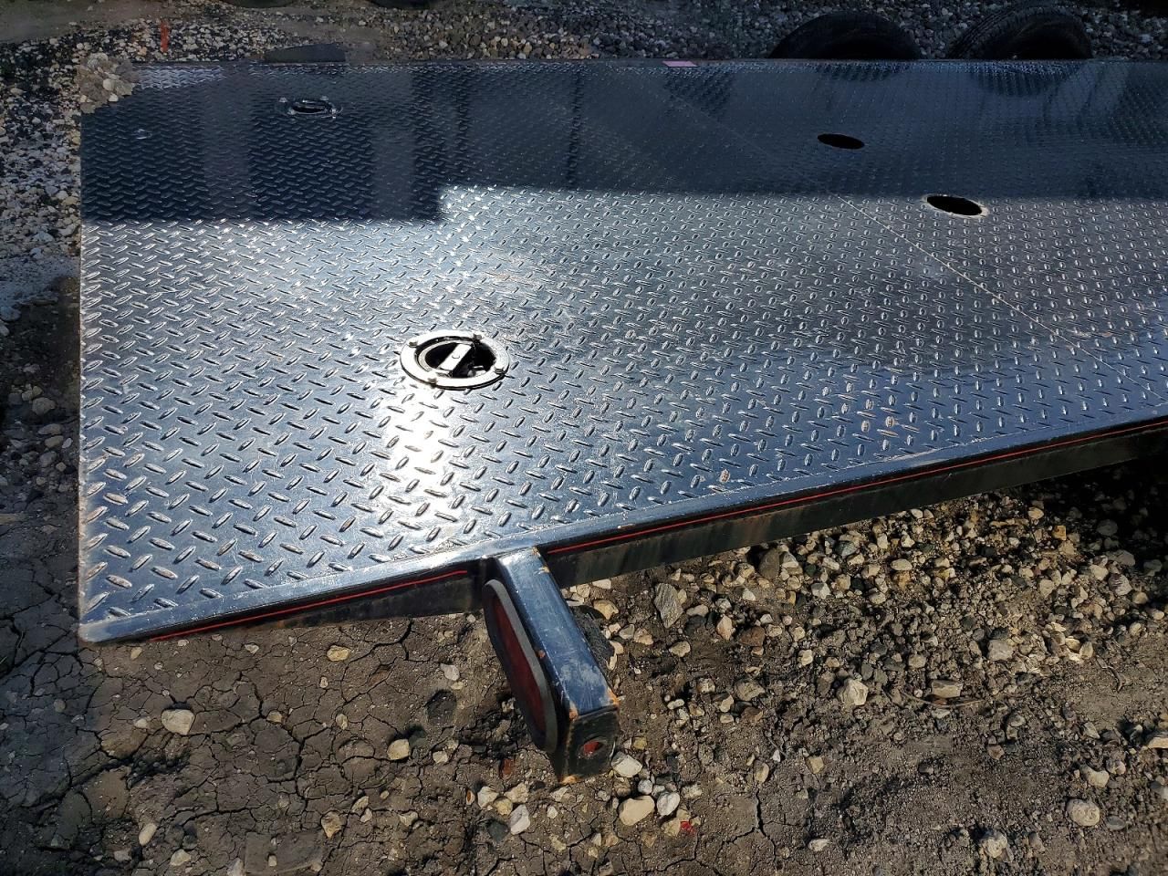 2022 Kwik 20 FT SDX Equipment Trailer