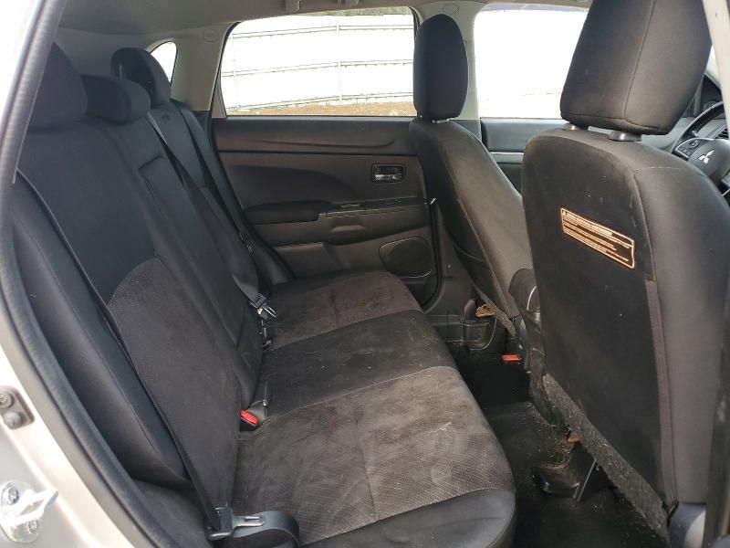 2014 Mitsubishi Outlander Sport se