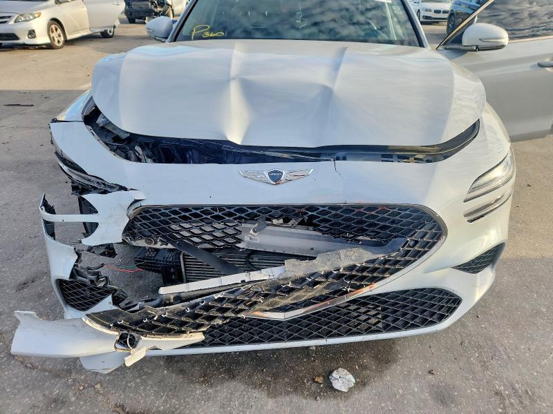 2022 Genesis G70 Base