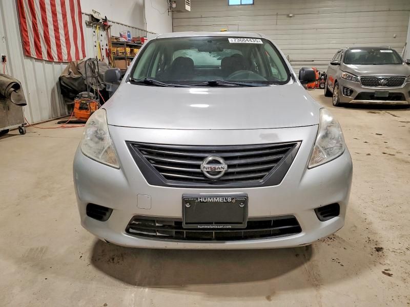 2014 Nissan Versa s