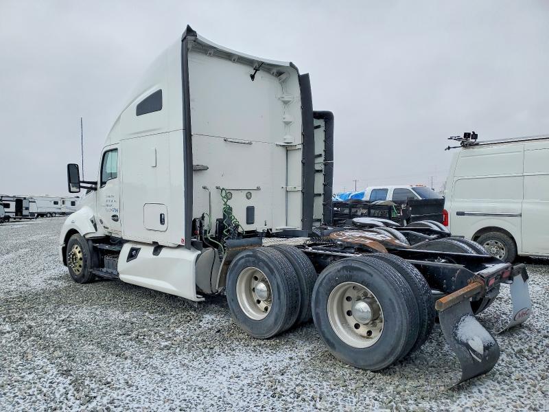 2019 Kenworth T680 Semi Truck