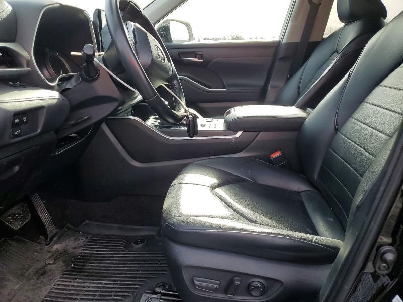2023 Toyota Highlander l