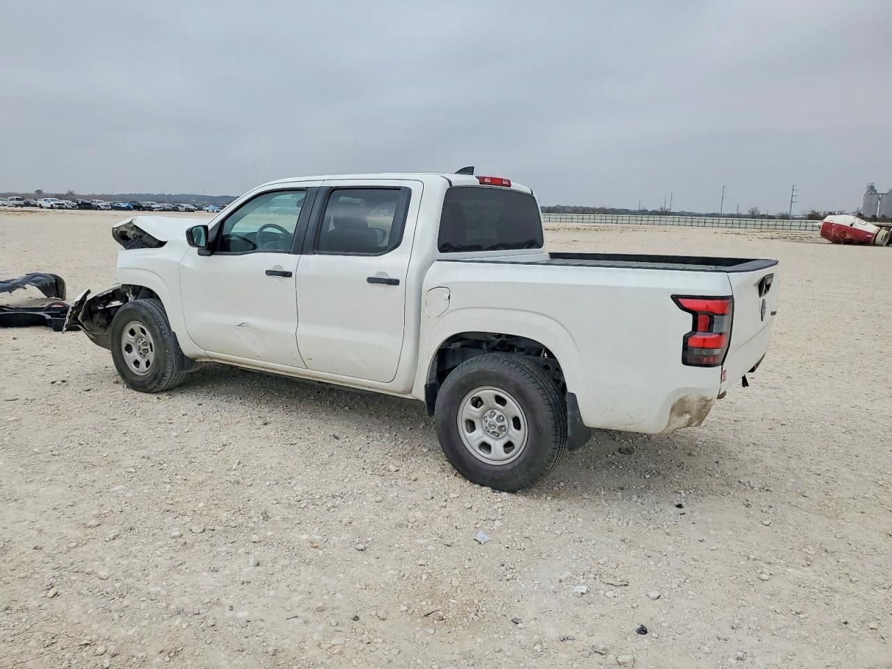 2022 Nissan Frontier s