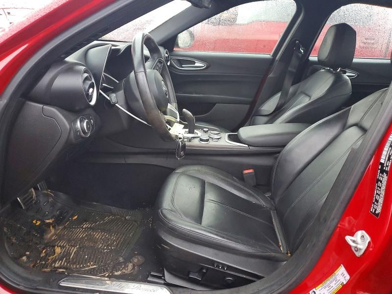 2022 Alfa Romeo Giulia Super