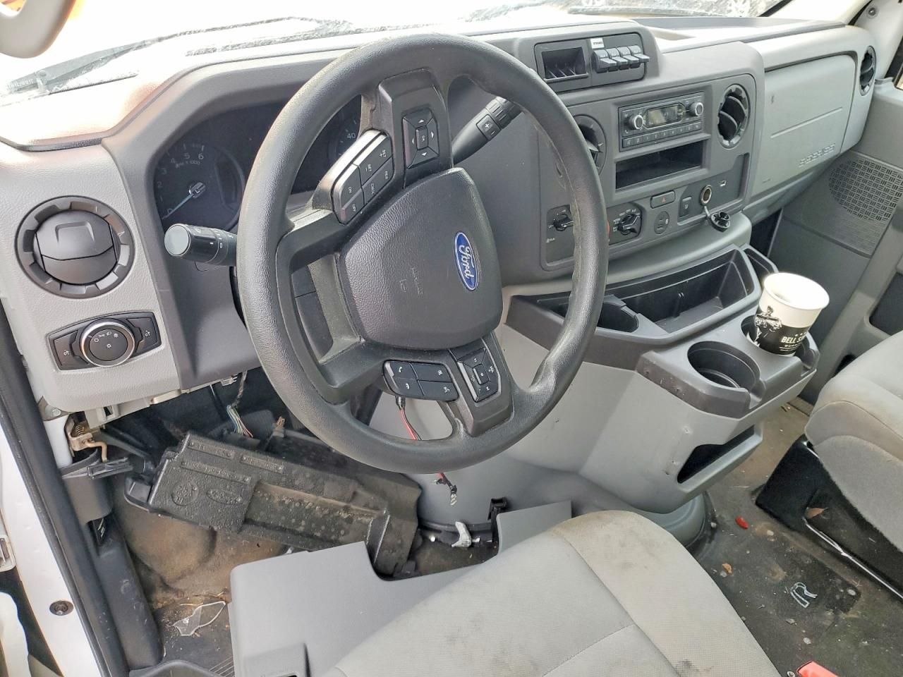 2022 Ford Econoline E350 Super Duty Cutaway Van