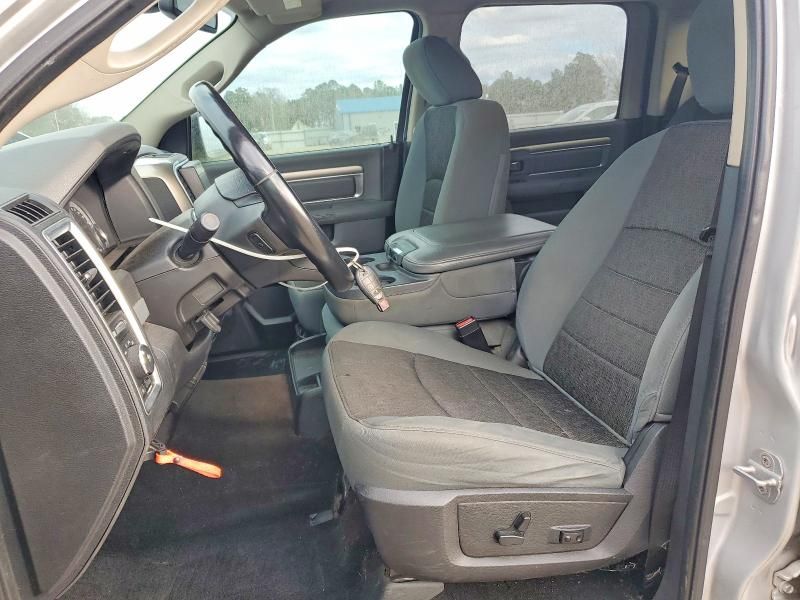 2013 Dodge Ram 1500 slt