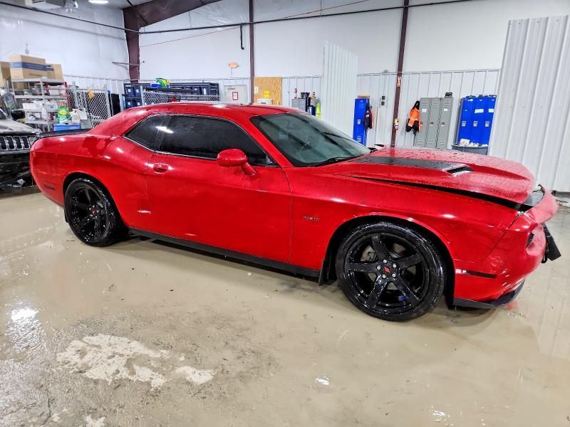 2015 Dodge Challenger sxt Plus