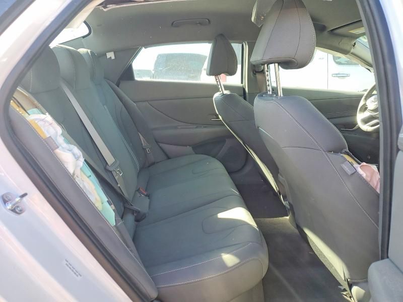 2025 Hyundai Elantra Hybrid sel Sport