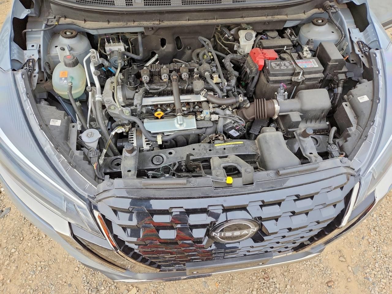 2024 Nissan Kicks sr