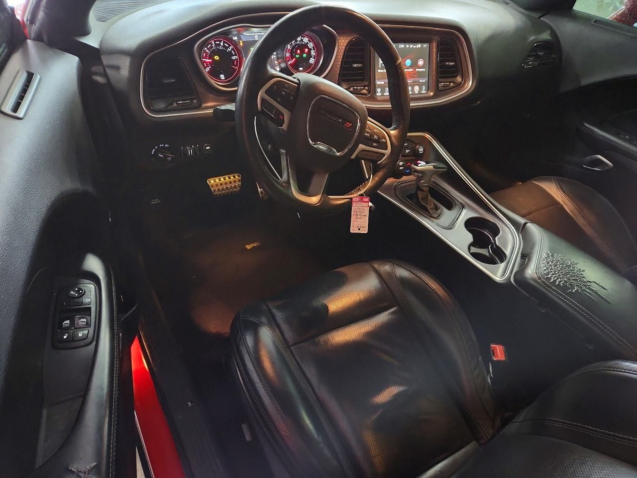 2016 Dodge Challenger sxt