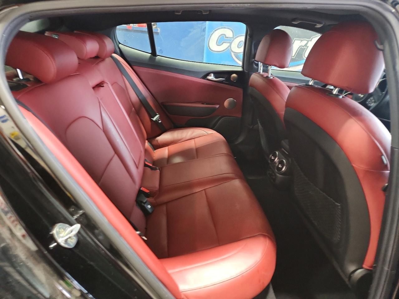 2022 KIA Stinger gt Line