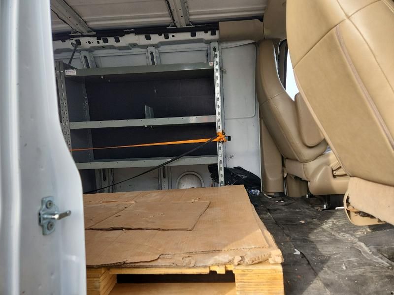 2019 Chevrolet Express G2500 Utility / Service van