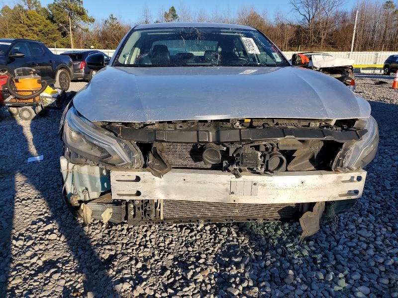 2019 Nissan Altima sr