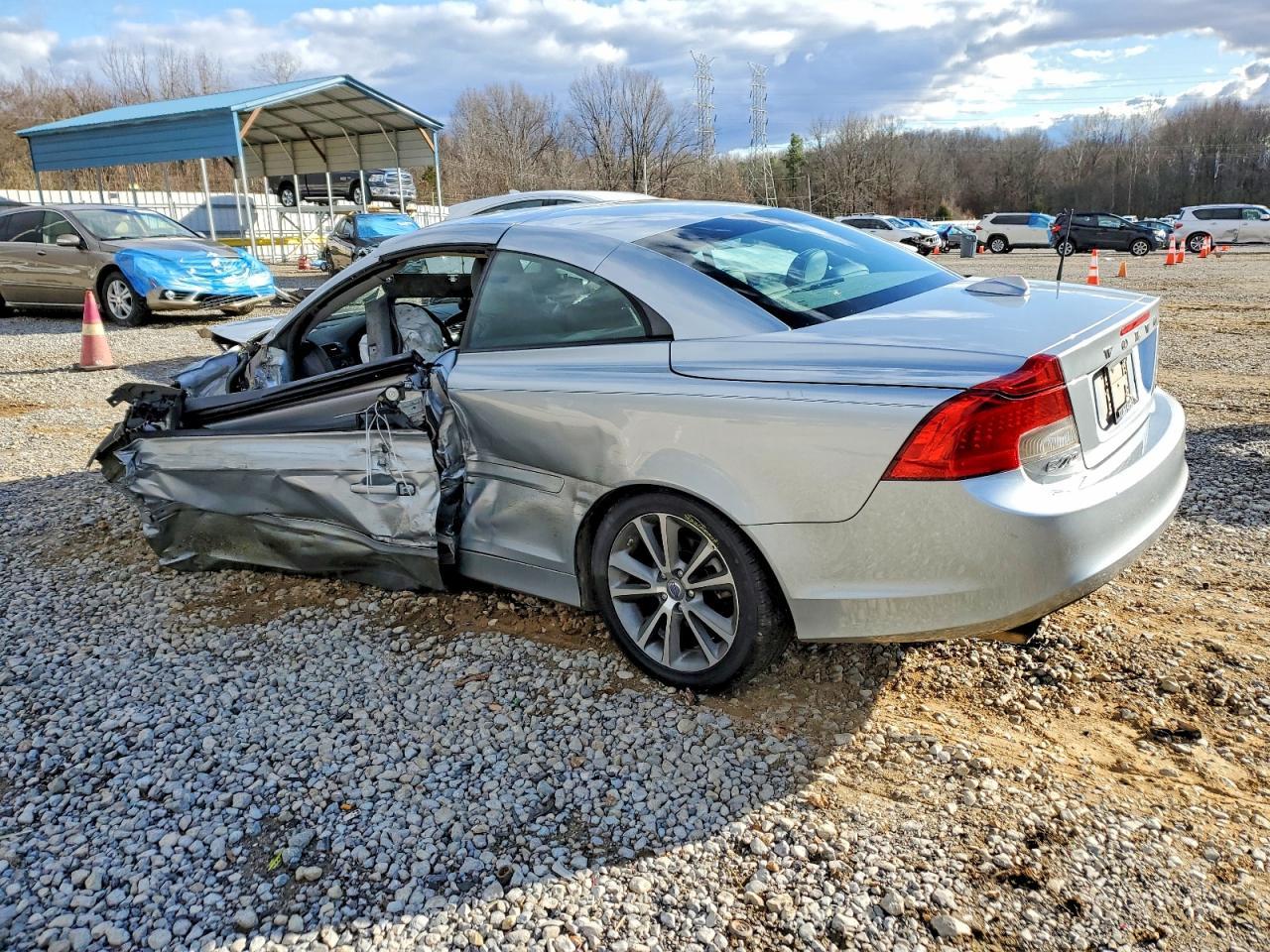 2011 Volvo C70 T5