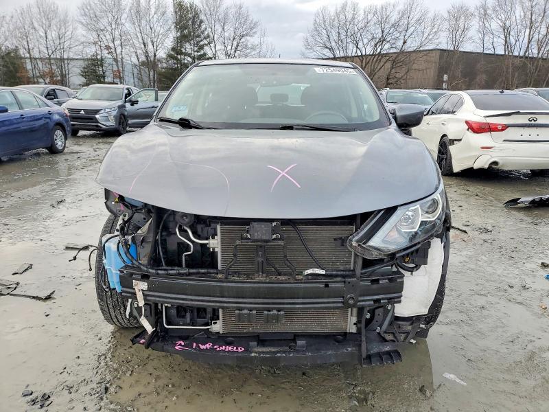 2018 Nissan Rogue Sport s