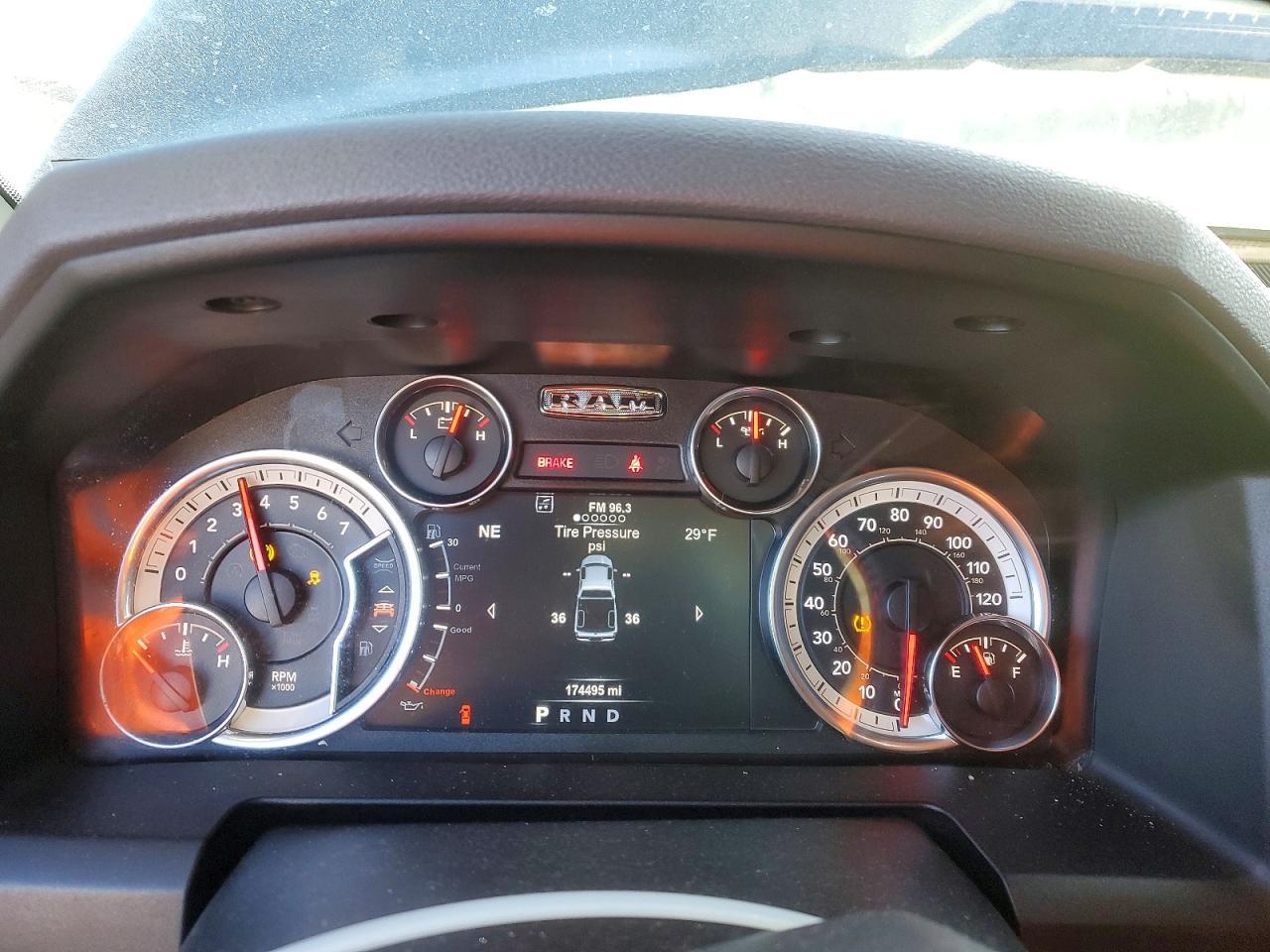 2017 Dodge Ram 1500 slt