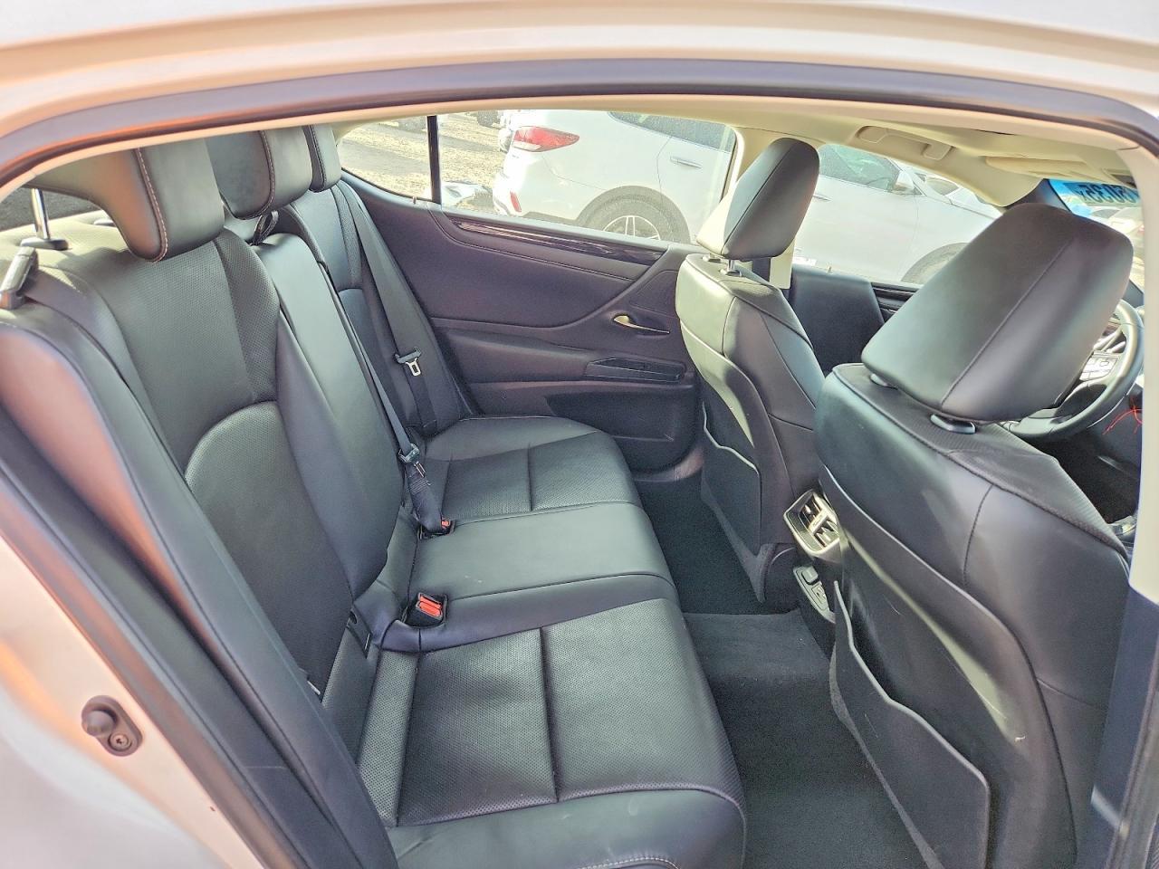 2021 Lexus Es 350 Base