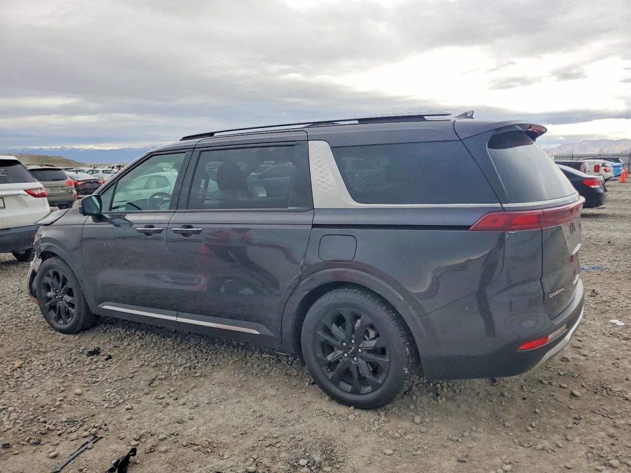 2023 KIA Carnival sx