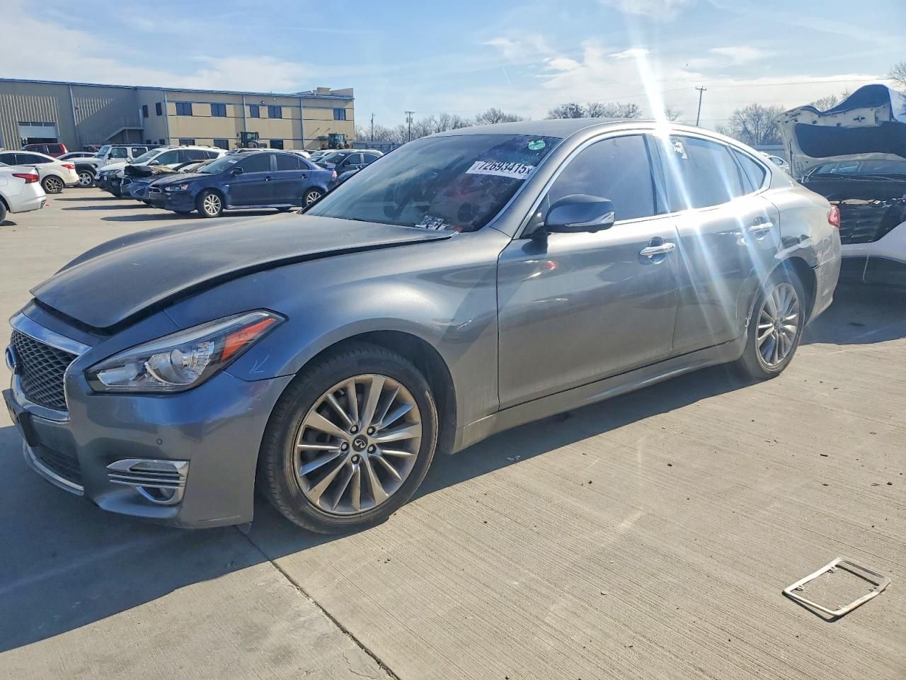 2017 Infiniti Q70 3.7