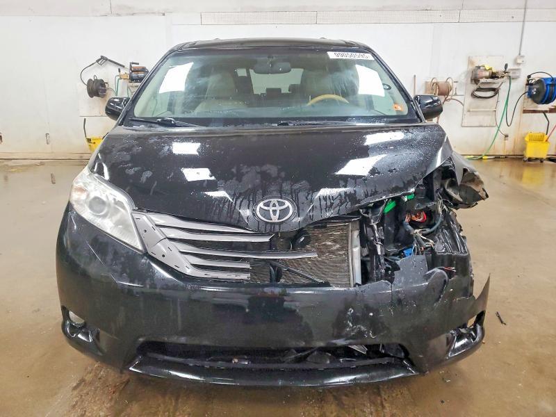 2011 Toyota Sienna xle