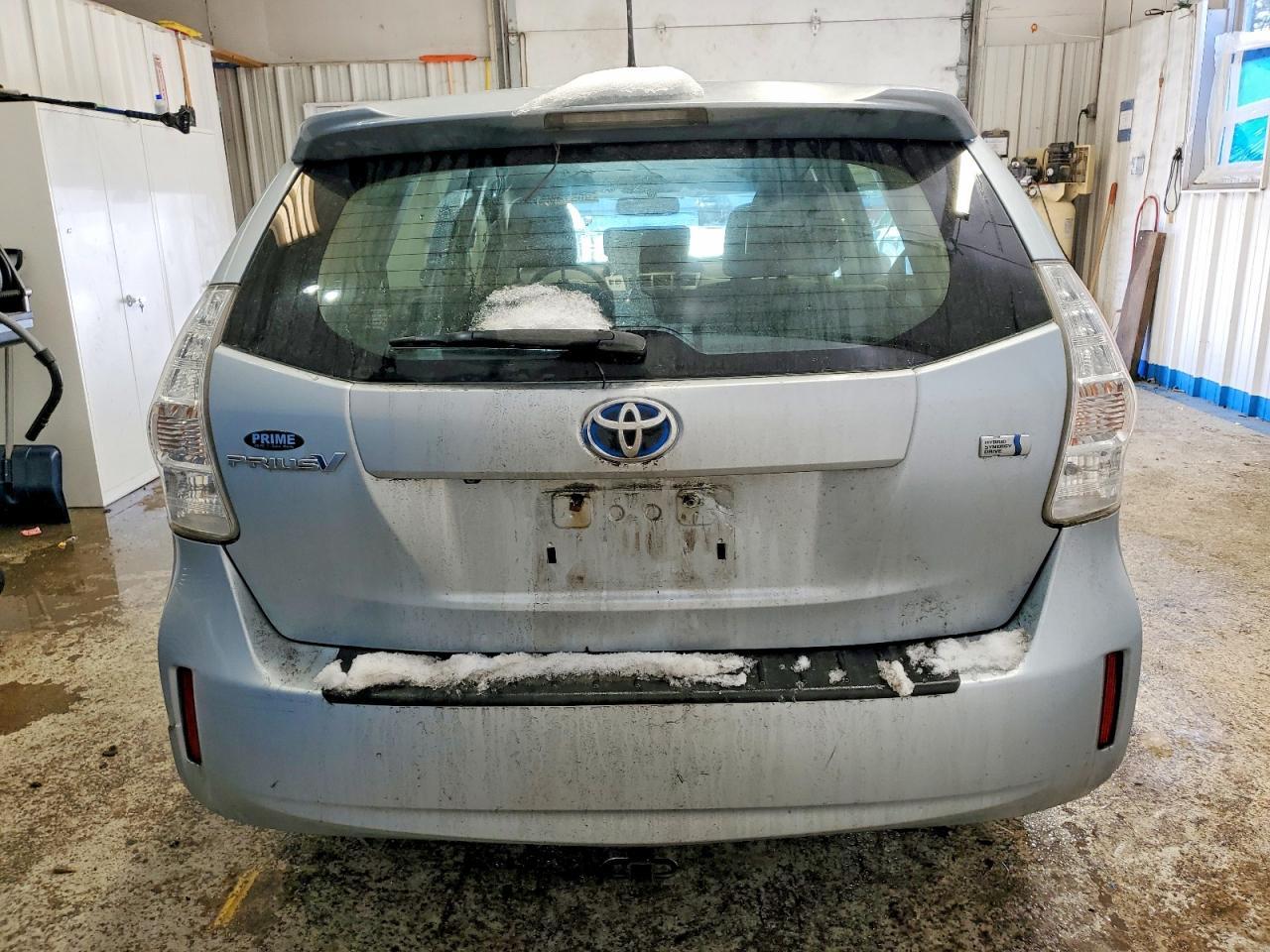 2013 Toyota Prius v