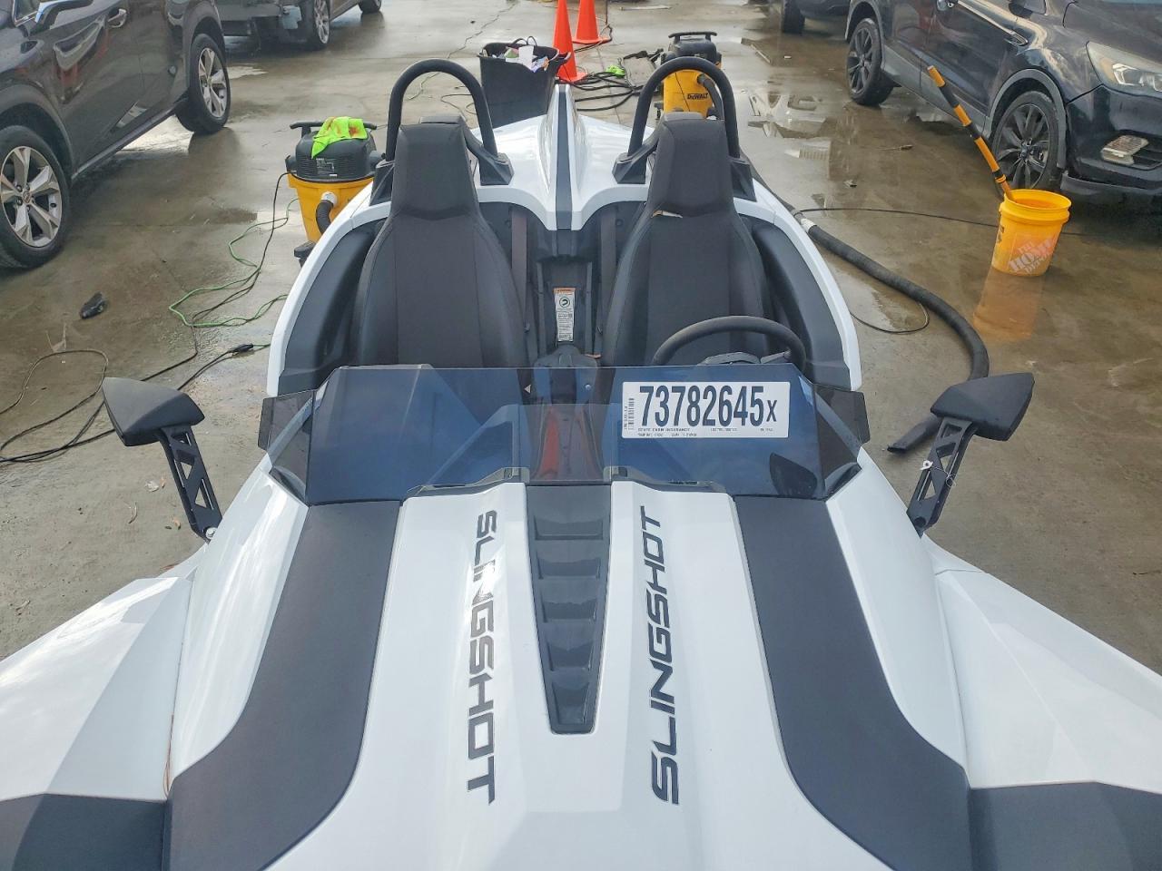 2021 Polaris 2021 Pols Slingshot S