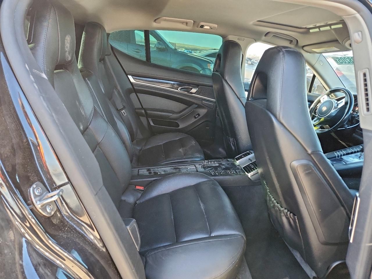 2015 Porsche Panamera 2