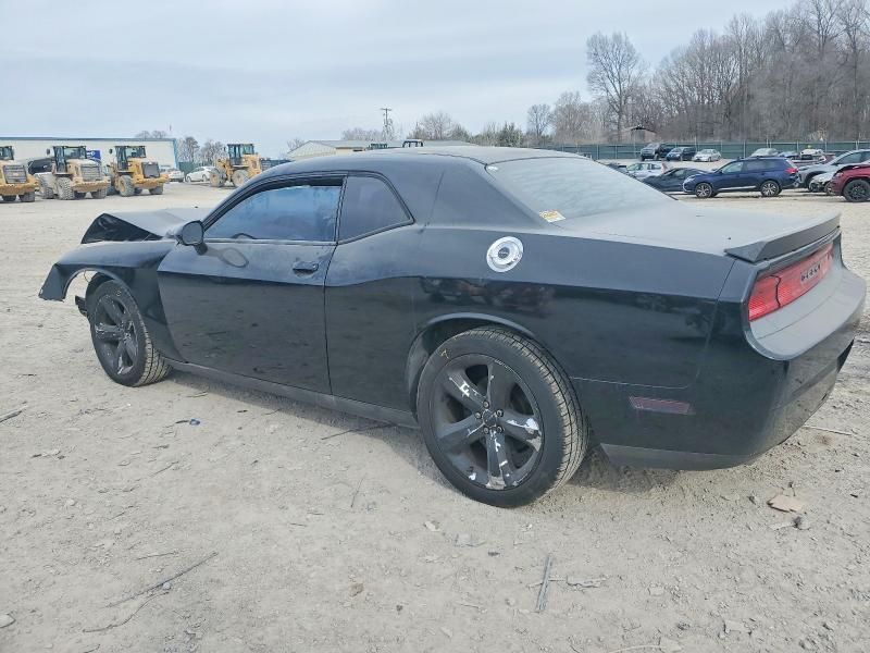 2013 Dodge Challenger sxt