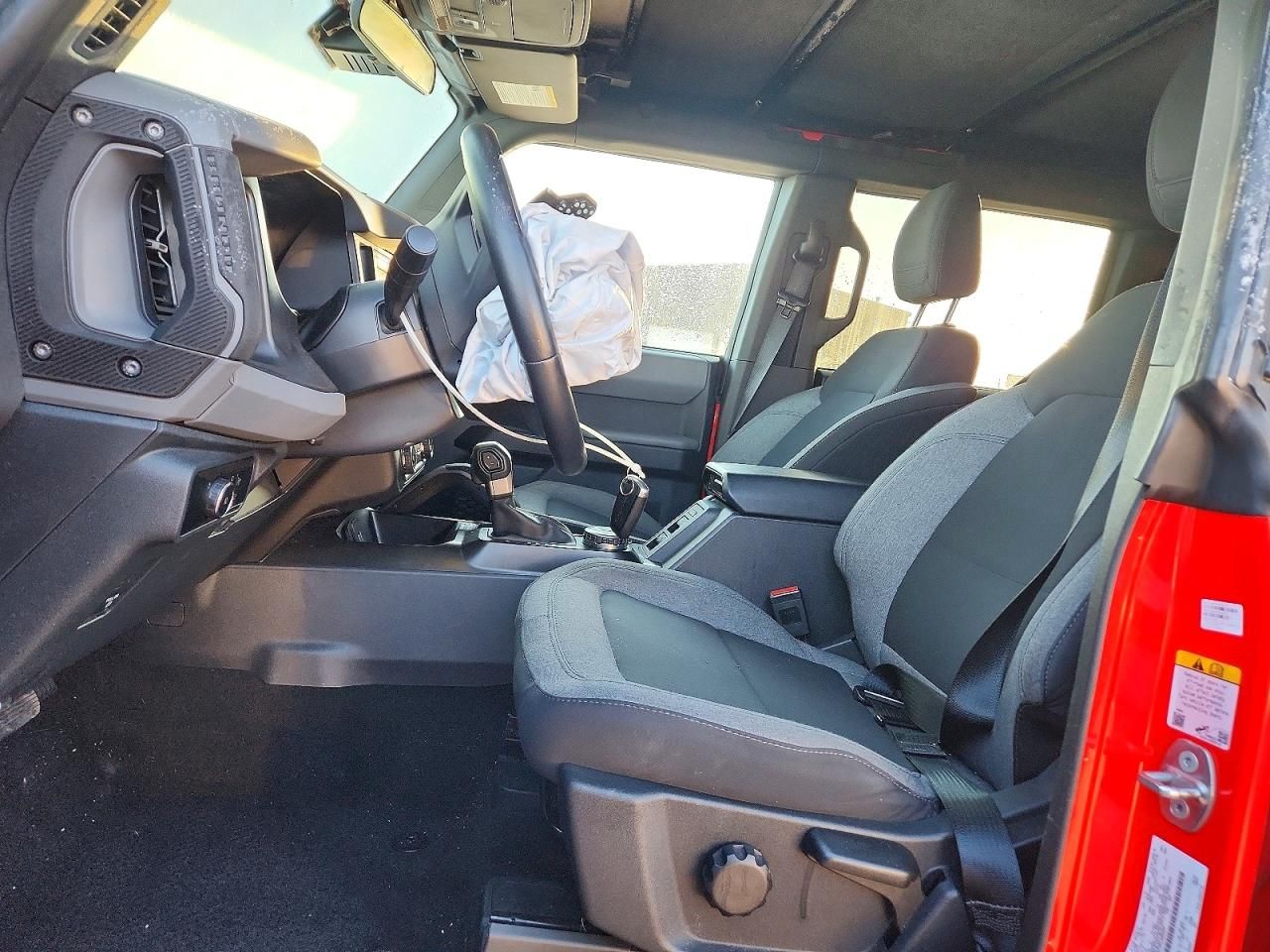 2023 Ford Bronco Base