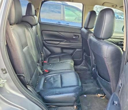 2016 Mitsubishi Outlander se