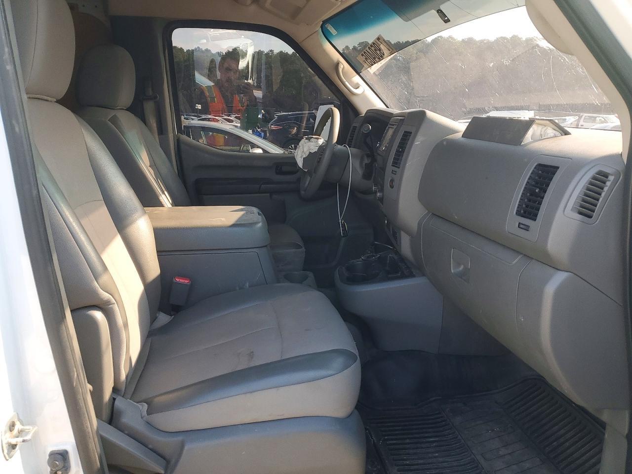 2021 Nissan NV 2500 Delivery Van