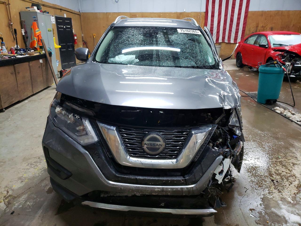 2019 Nissan Rogue sv