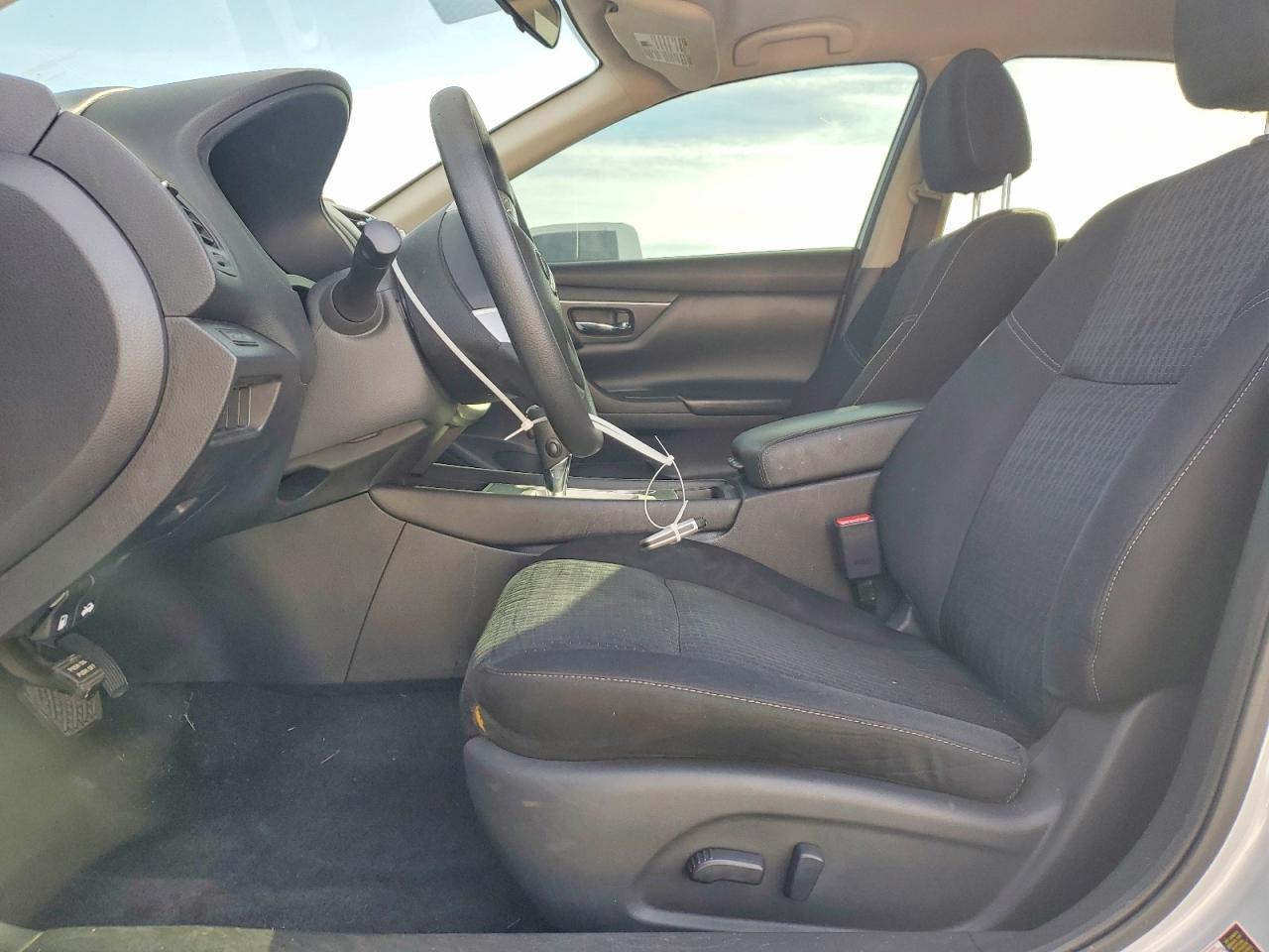 2017 Niss Altima 2.5 s