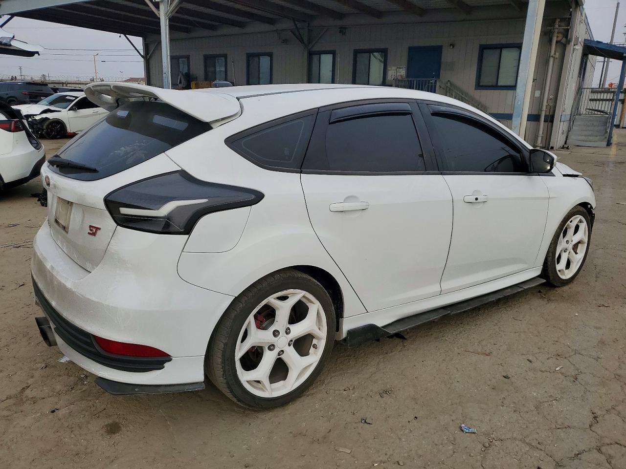 2016 Ford Focus st