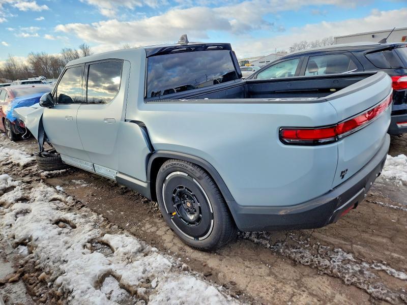 2025 Rivian R1T Adventure