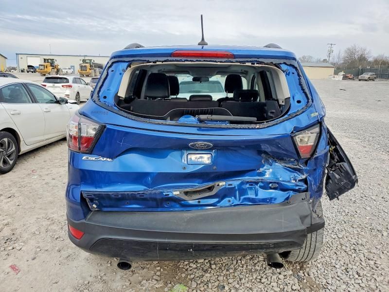 2018 Ford Escape se