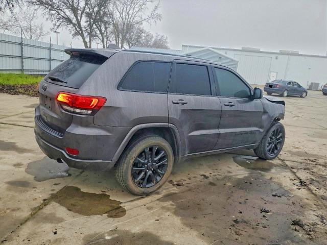 2020 Jeep Grand Cherokee Laredo