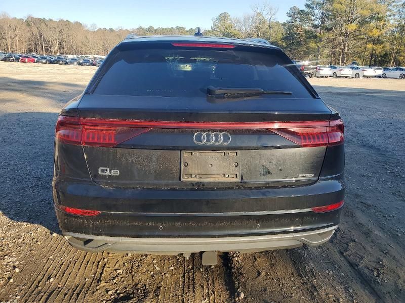 2022 Audi Q8 Prestige