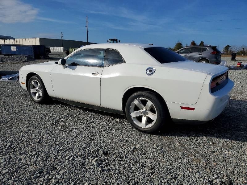 2014 Dodge Challenger sxt