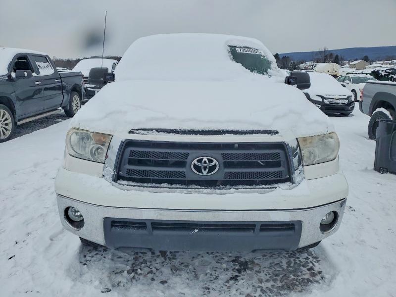 2012 Toyota Tundra Double cab SR5