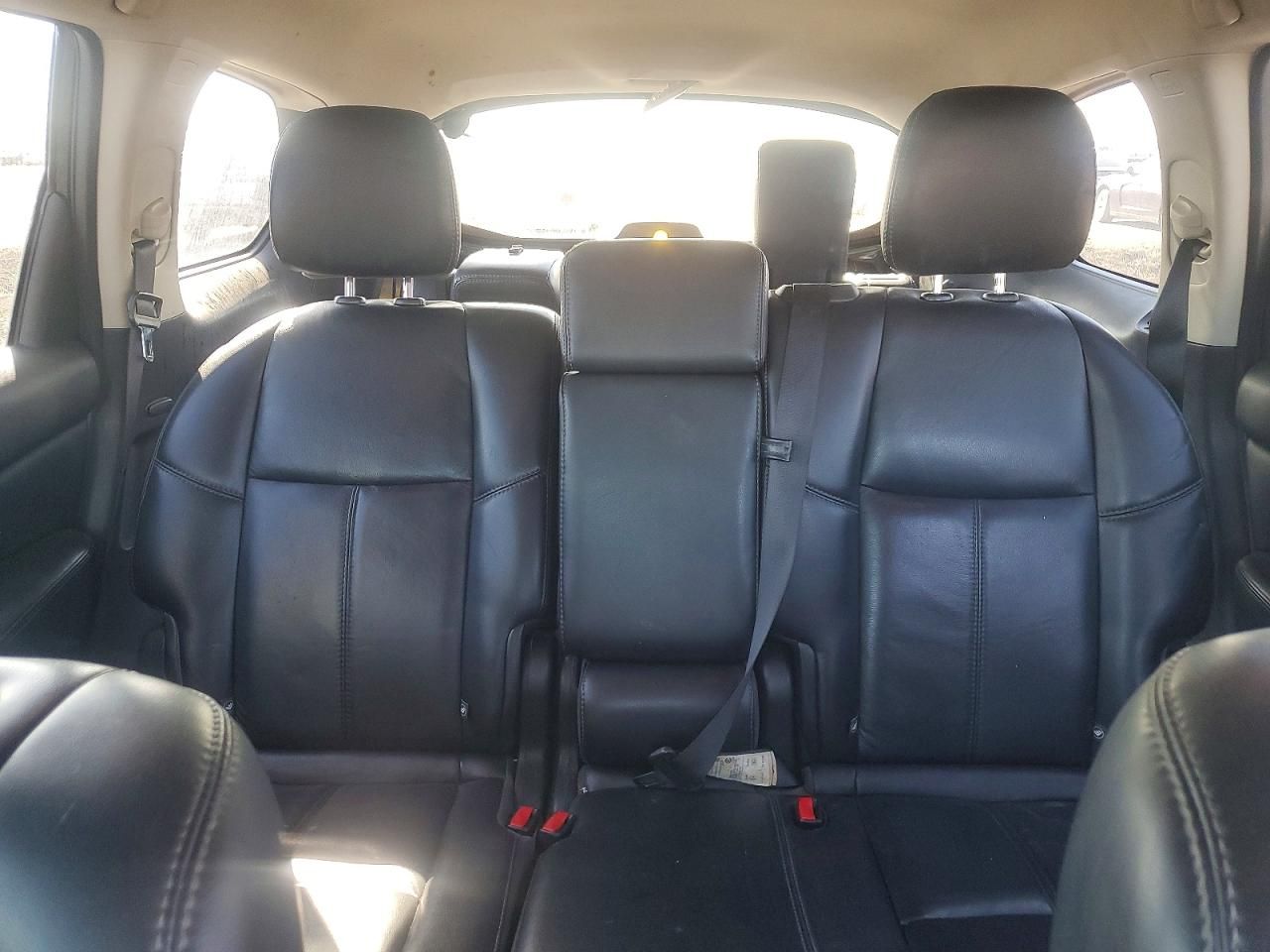 2016 Nissan Pathfinder s