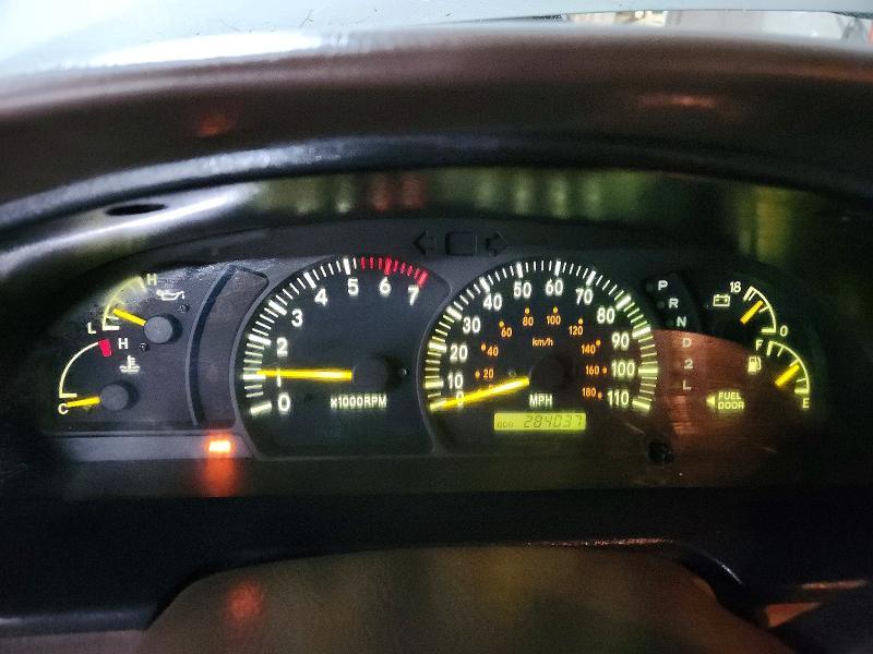 2002 Toyota Tundra Limited V8