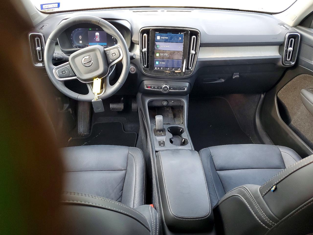 2024 Volvo Xc40 Core