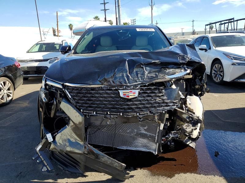 2024 Cadillac XT4 Luxury