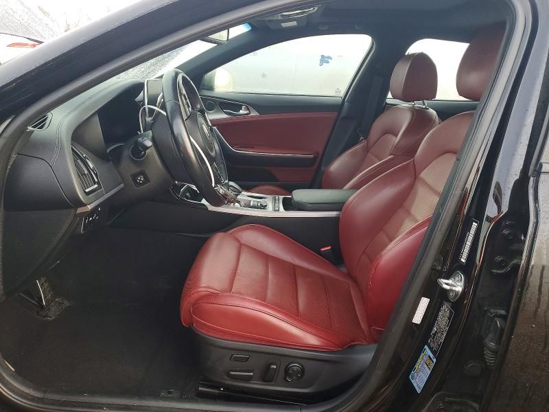 2018 KIA Stinger GT2